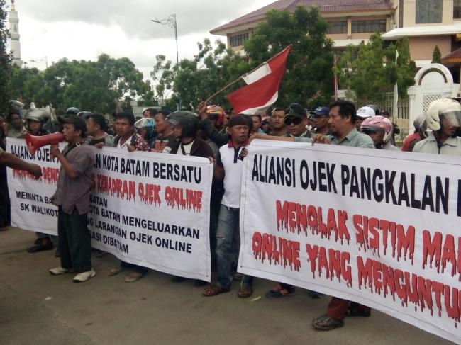 Ojek Batam Ancam Adu Fisik Jika Go-jek dan Wak Jek Masih Beroperasi